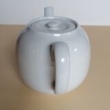 Old Pillivuyt teapot in white porcelain