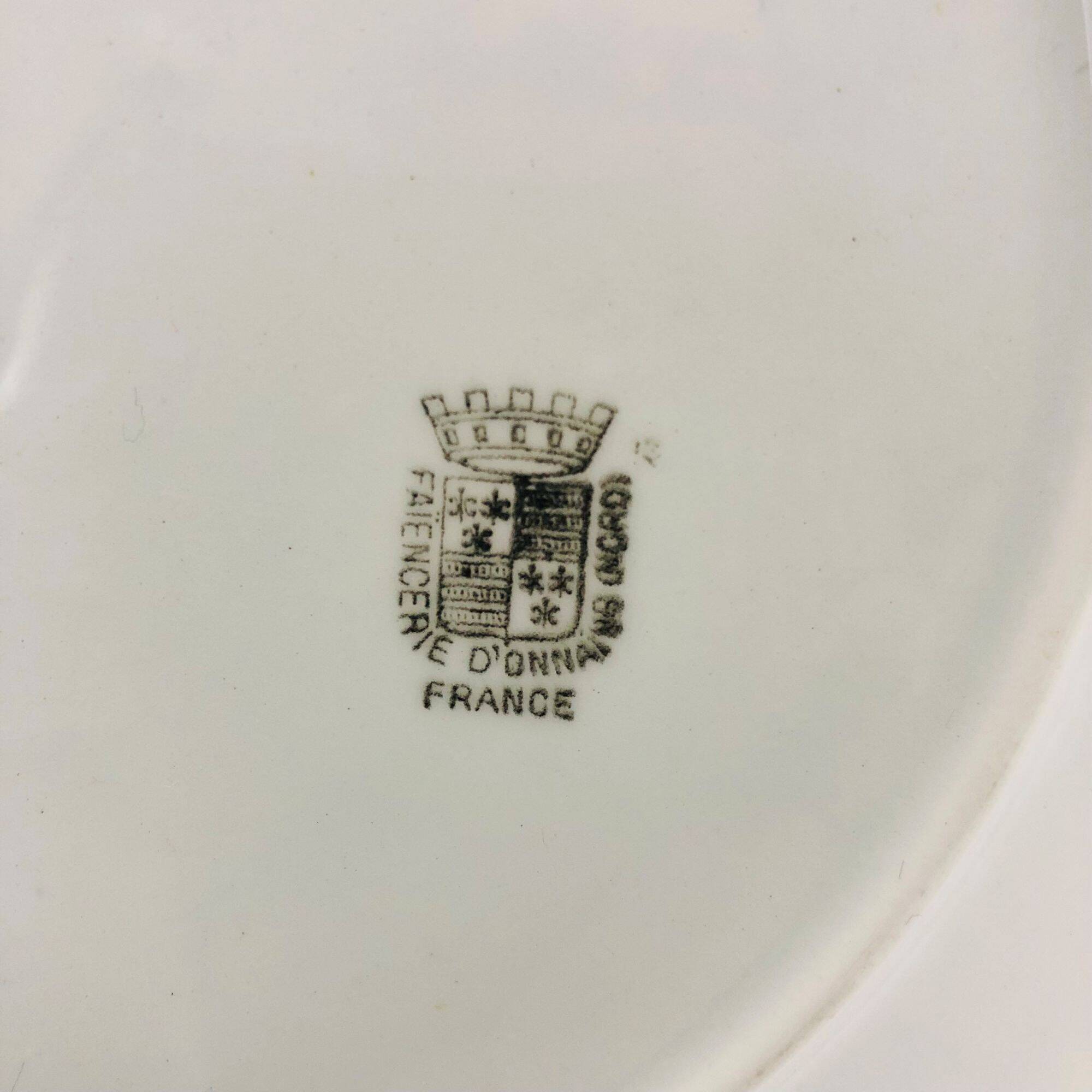6 flat plates "Faïencerie d’Onnaing"