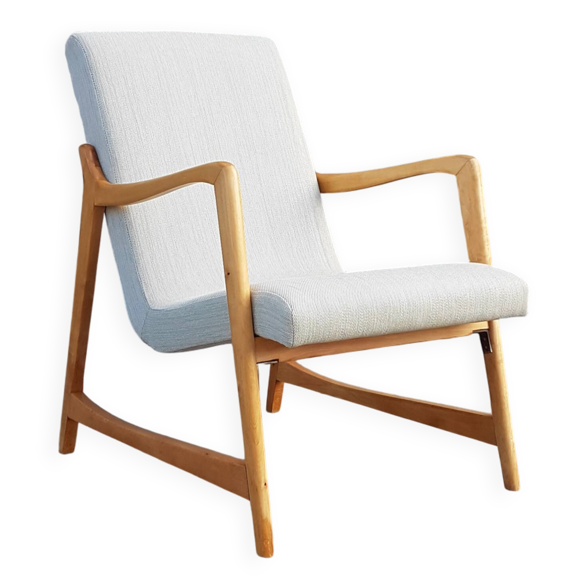 Polish armchair type 364 designed by Barbara Fenrych-Węcławska