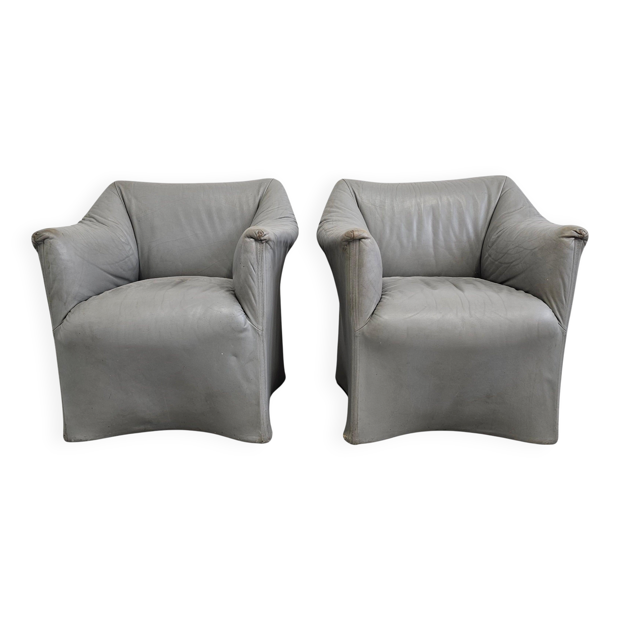 Postmodern leather armchairs Tentazione by Mario Bellini for Cassina.
