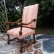 Fauteuil Louis XIII à feuilles d'acanthe