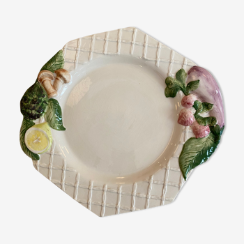 Plat en porcelaine