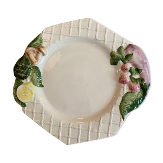 Plat en porcelaine