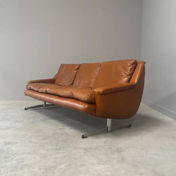 Cognac leather ESA lounge sofa, Denmark 1970s