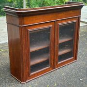 Bibliothèque vitrée style Louis Philippe du XIXème siècle en bois massif