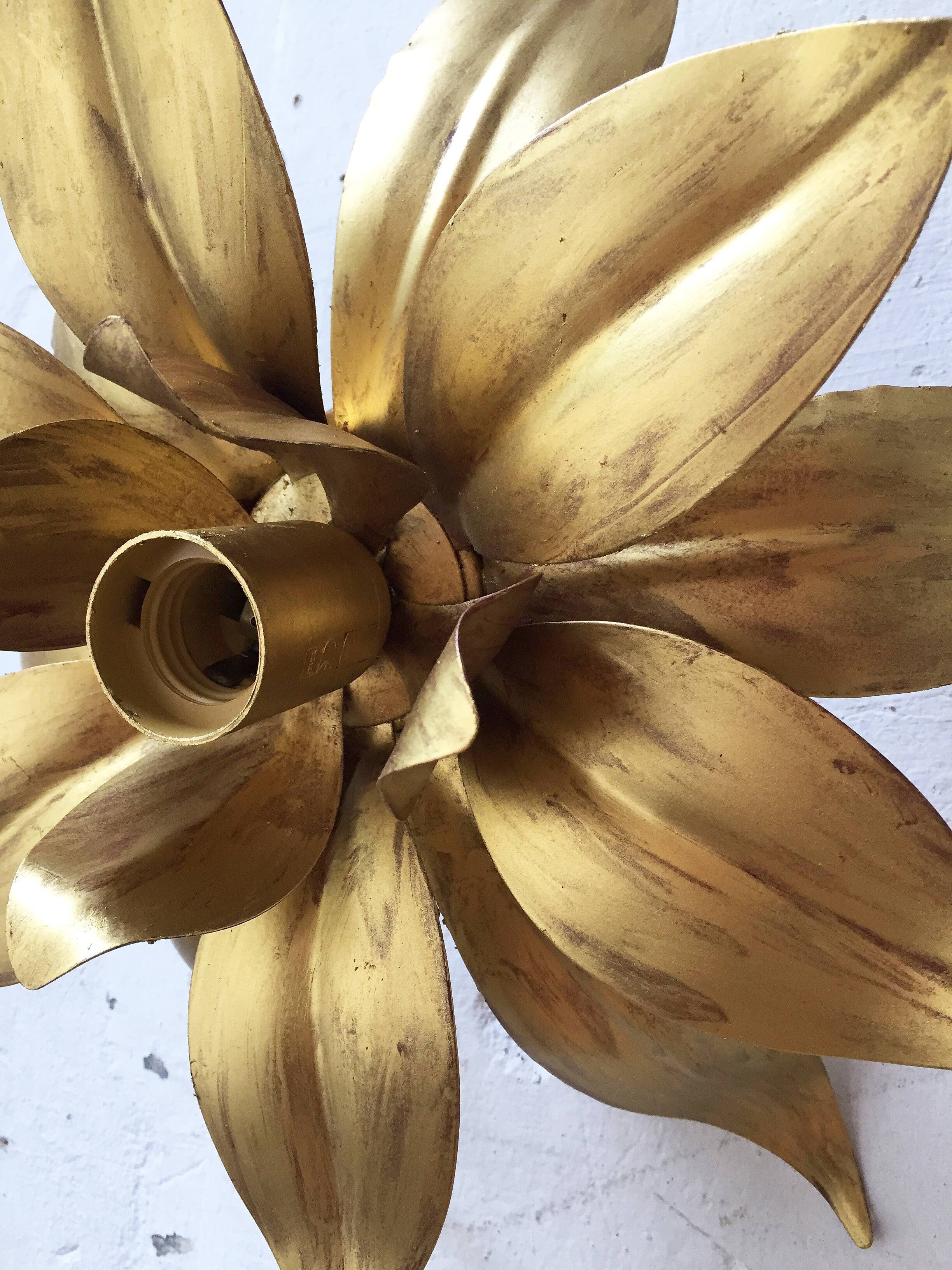 Old wall light flowered