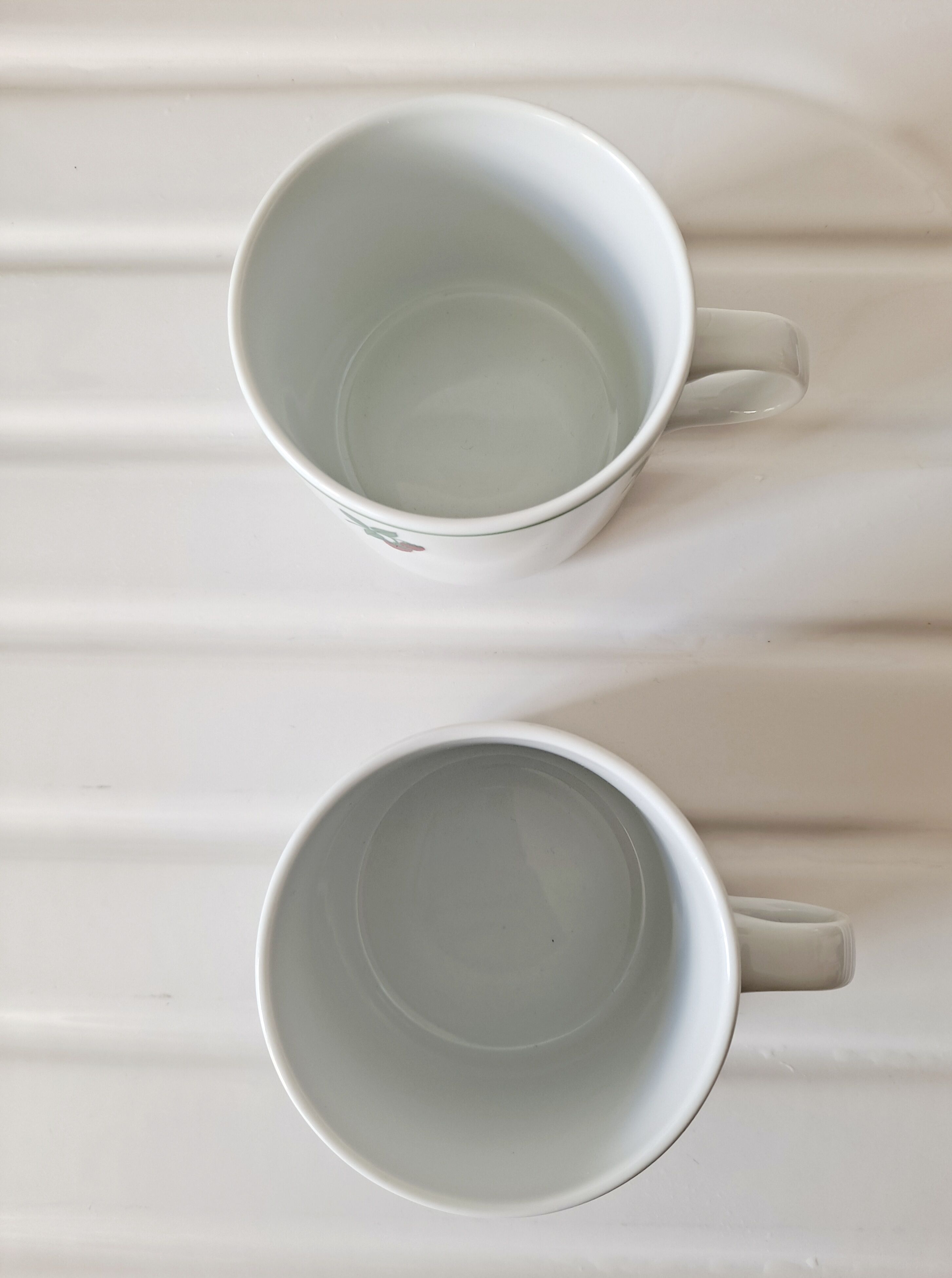 Raspberry breakfast cups