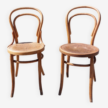 Paire d'anciennes chaises bistrot rondes et bois courbé - Années 20