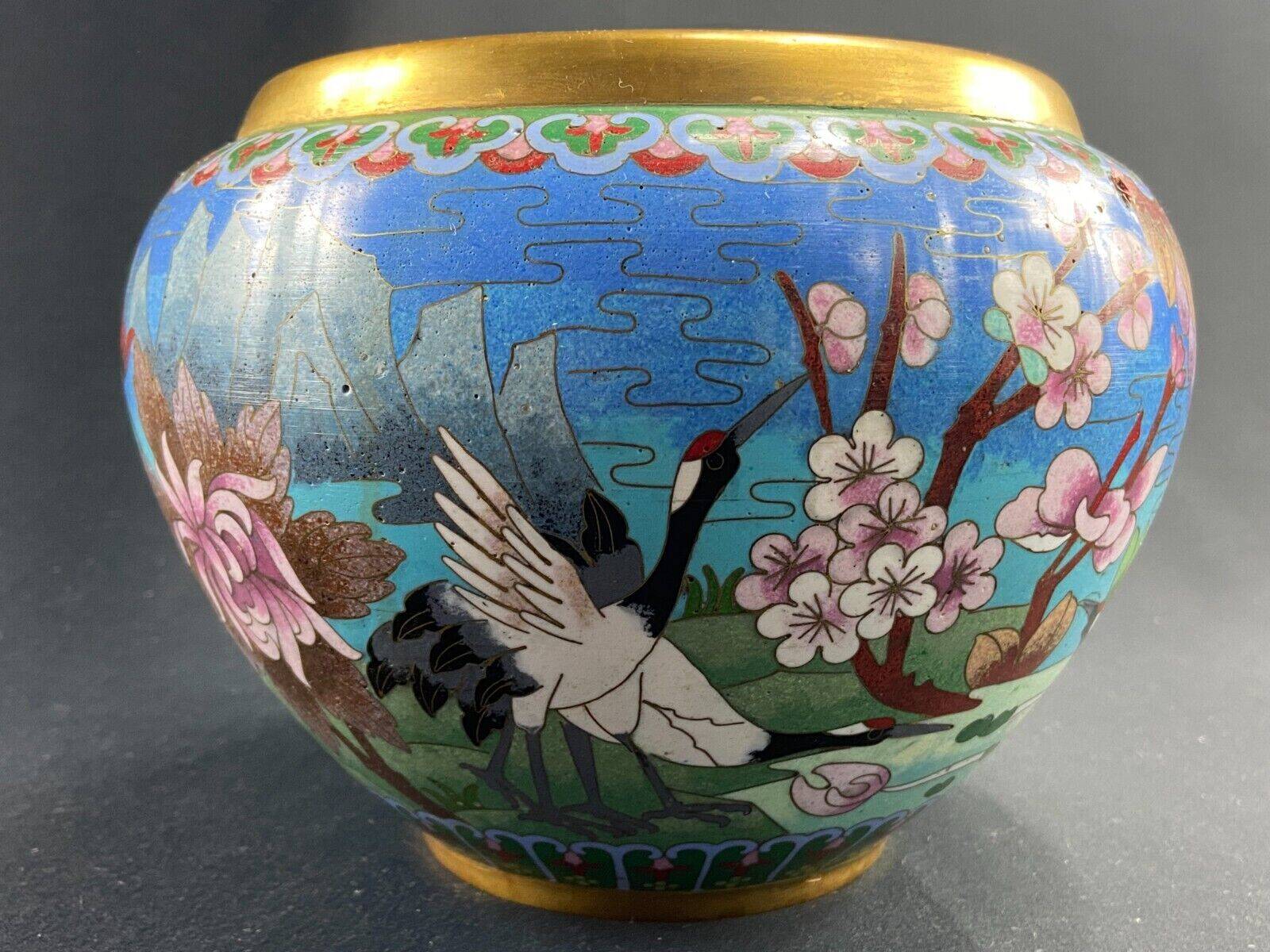 Cloisonné enamel pot cover with floral decoration with heron China Japan