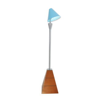 Lampadaire année 90, base pyramidale