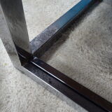 Extendable rise and fall table