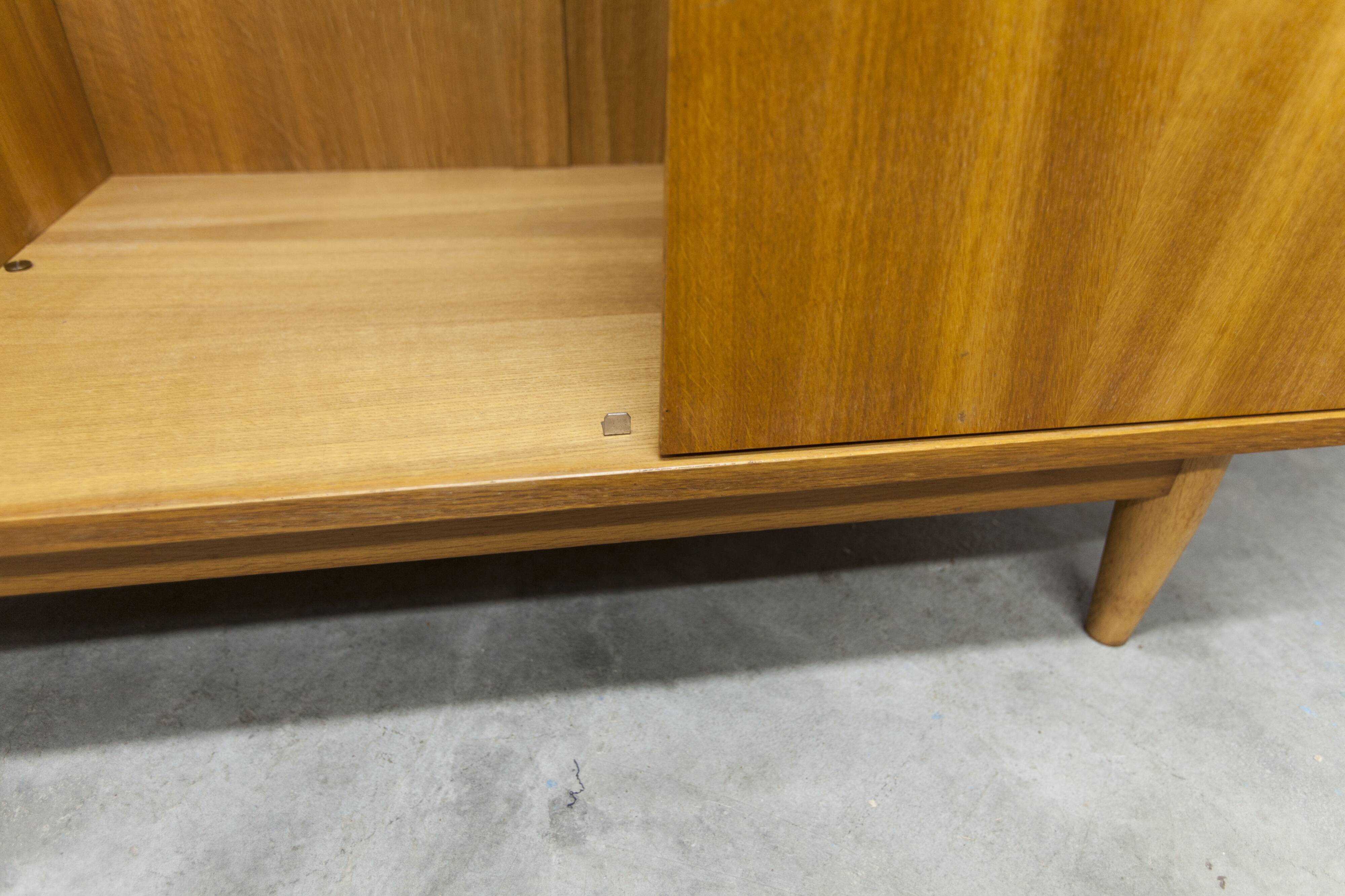 Scandinavian 3-door wardrobe in blond teak