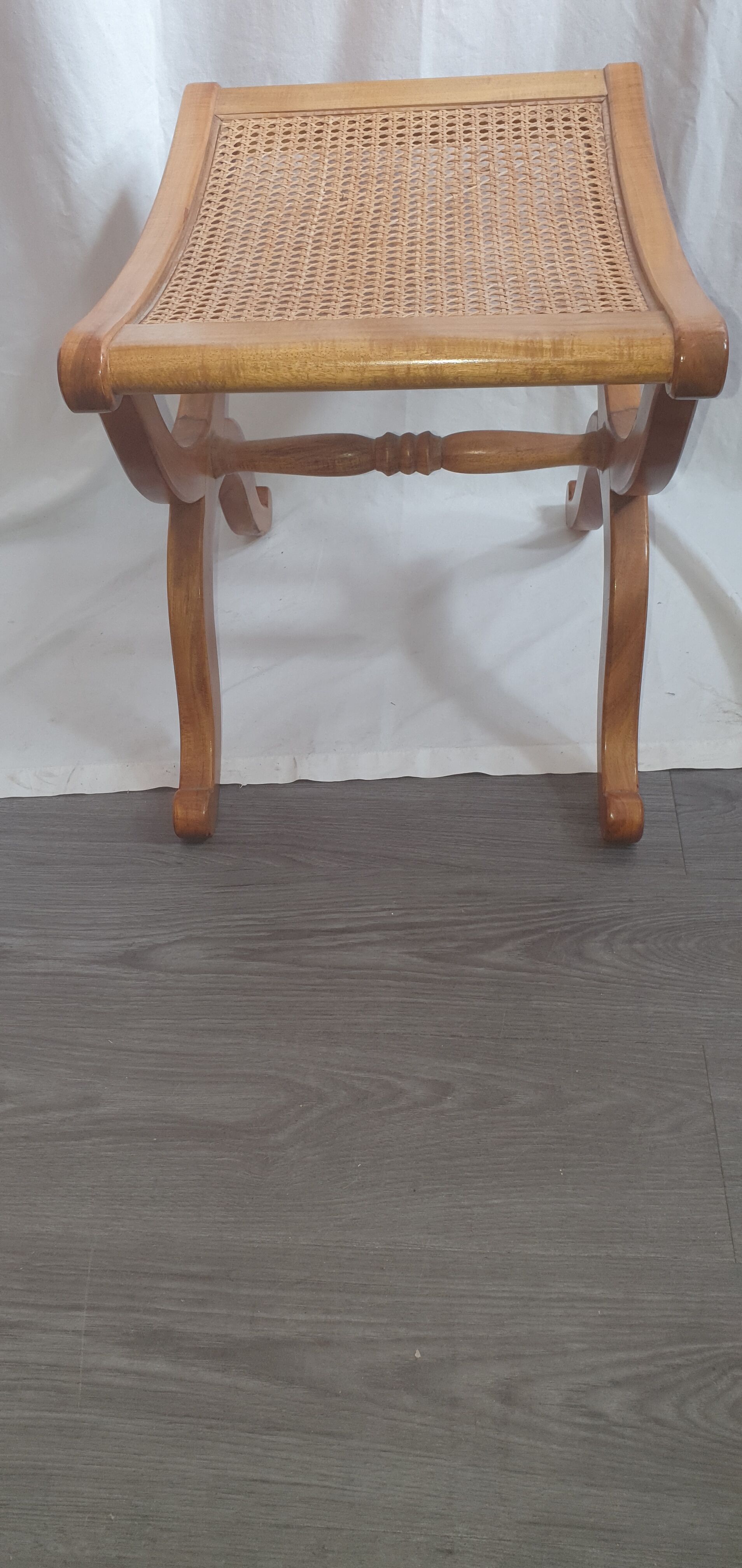 Dagabert tabouret, rattan - tamarin Reunion Island