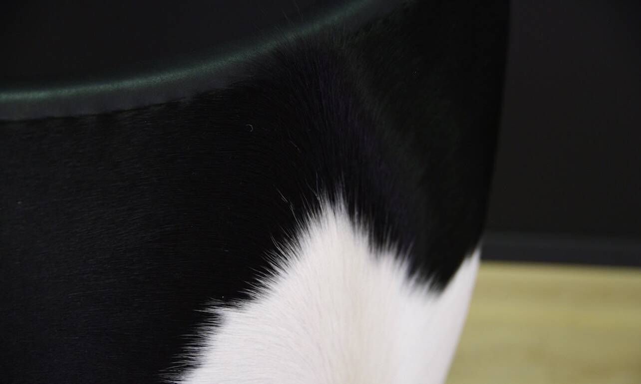 Egg chair de Arne Jacobsen en cuir de vache