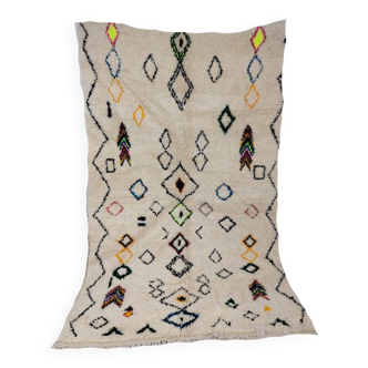 Handmade moroccan berber rug 250 x 153 cm