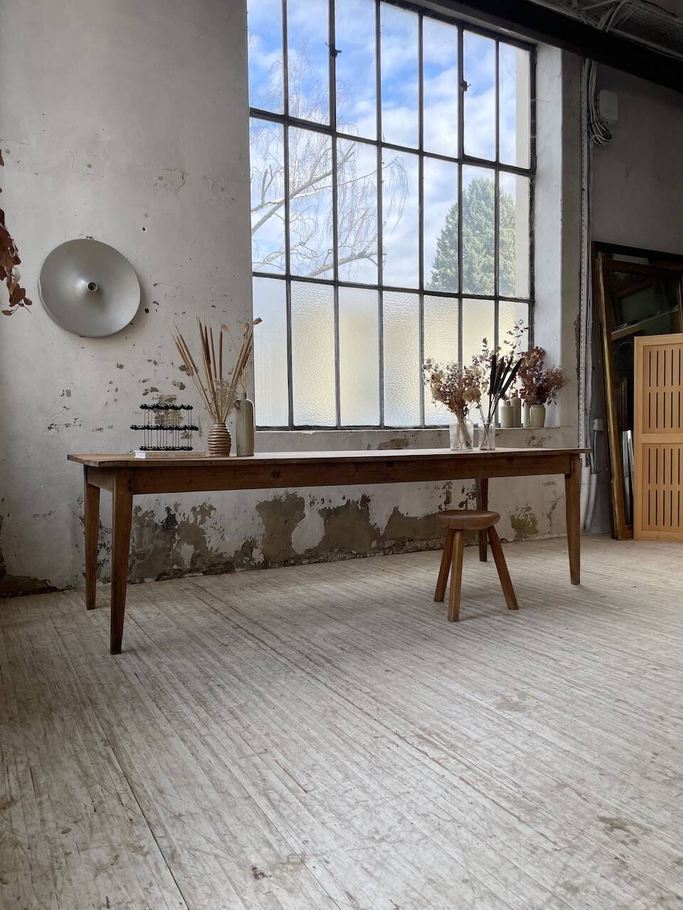 Farmhouse table with spindle legs in oak and pine, 2.5m