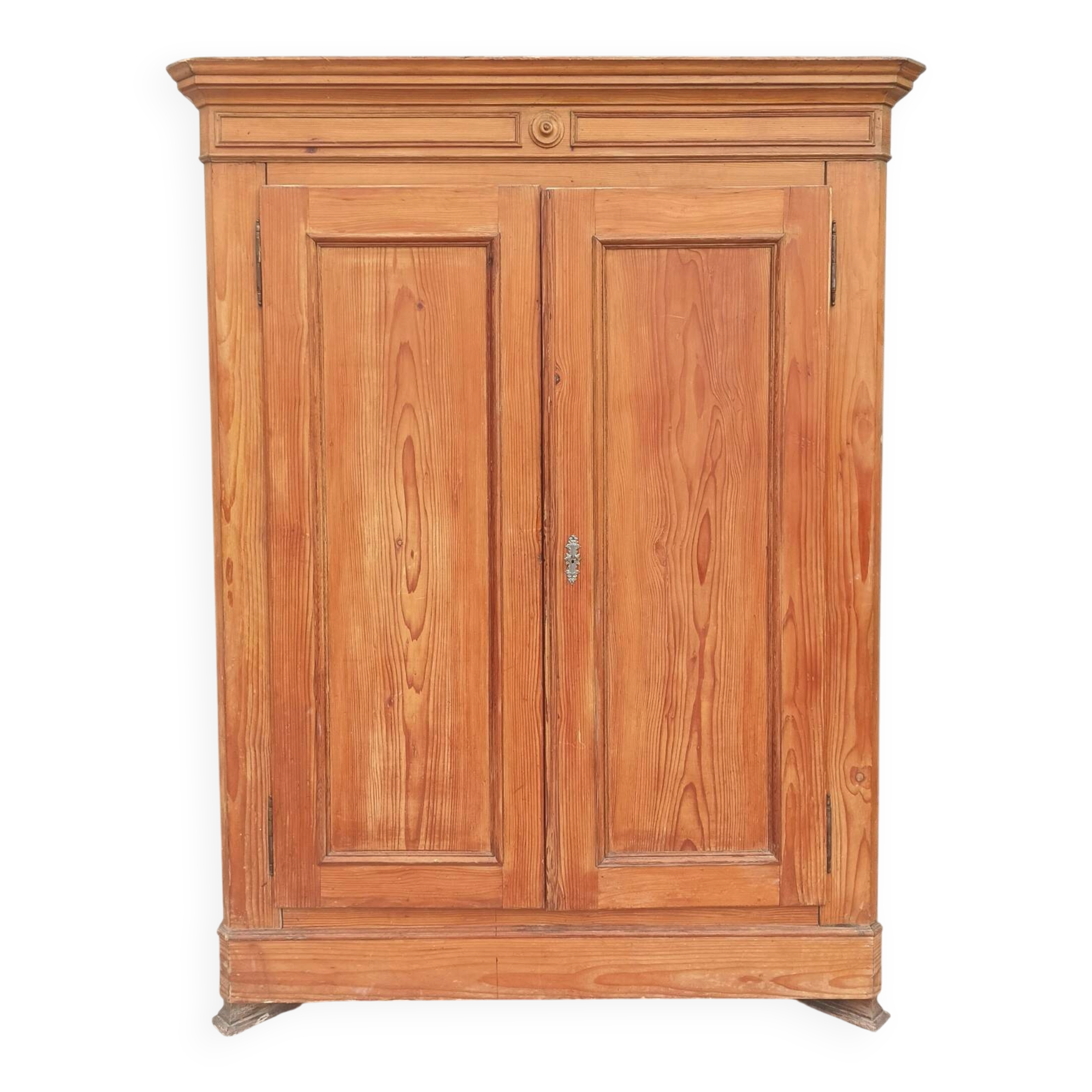 Mountain wardrobe chalet in pine from the 19th century