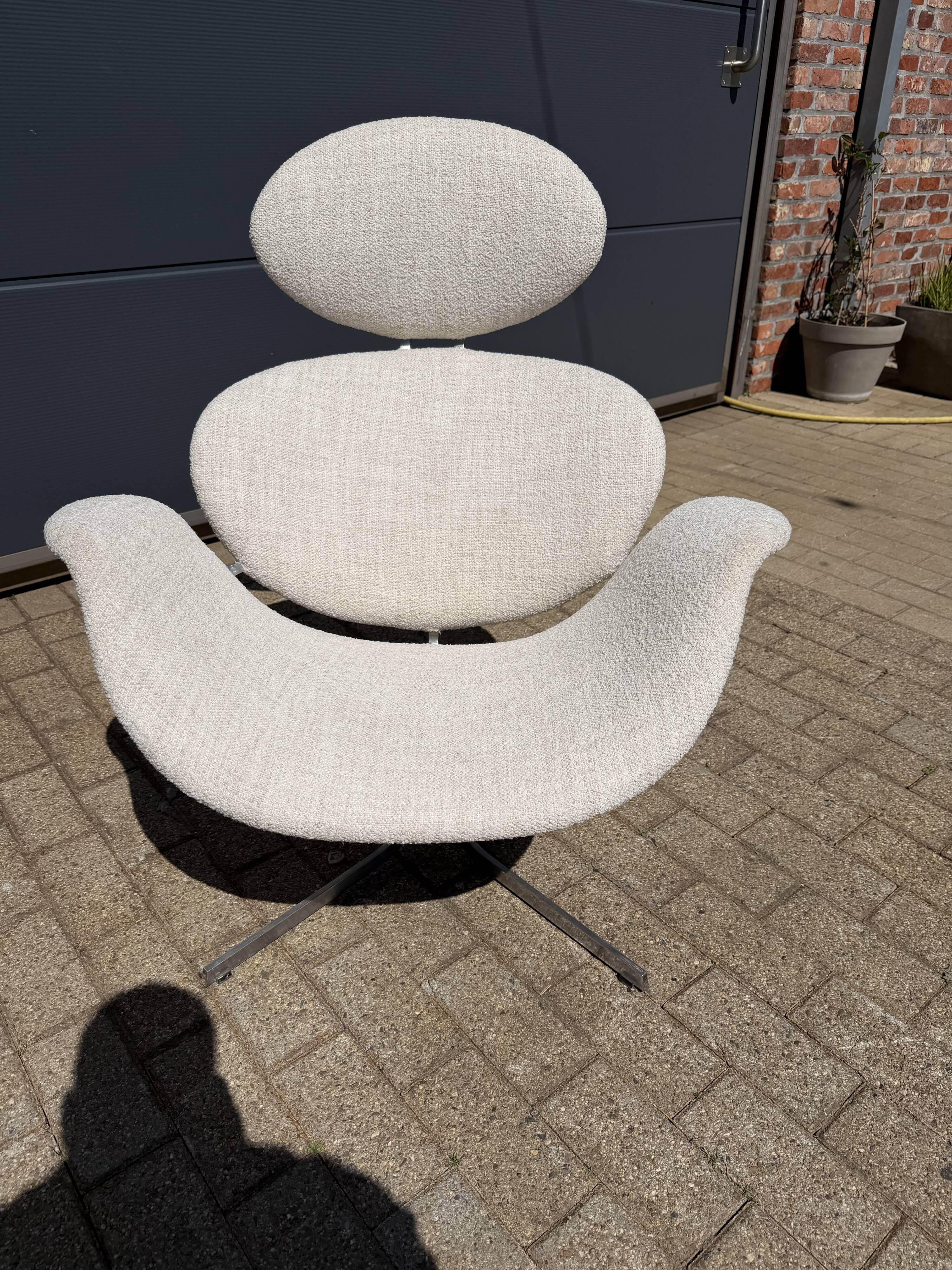 Artifort Big Tulip 1ste éditie Pierre Paulin, Beige/écru Bouclé
