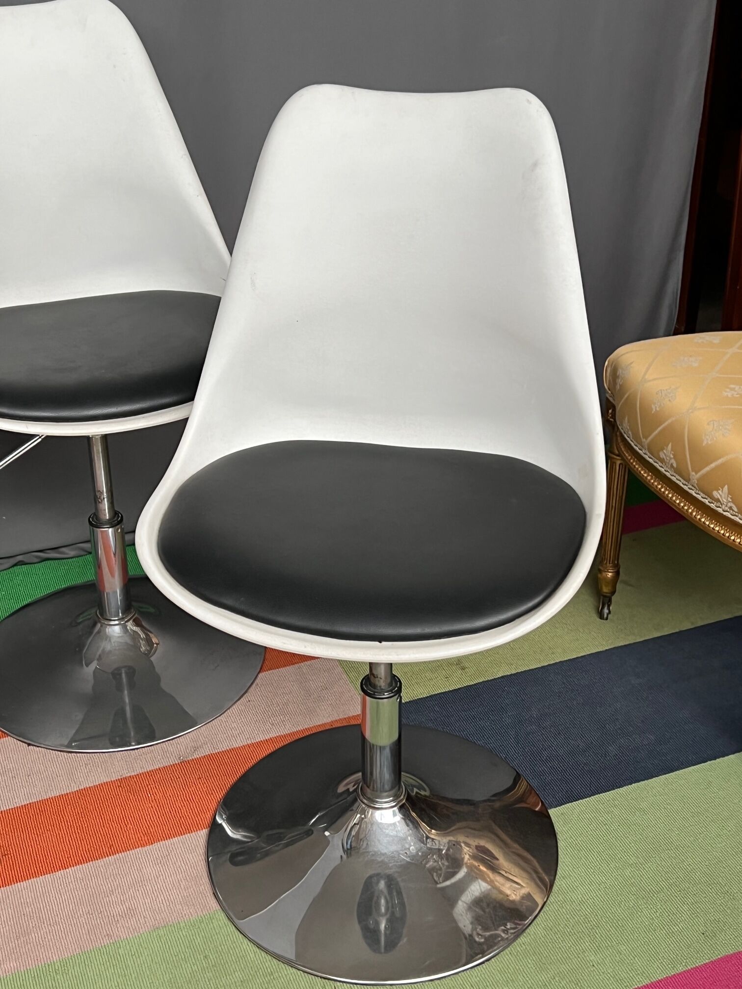 Set of 4 vintage chairs