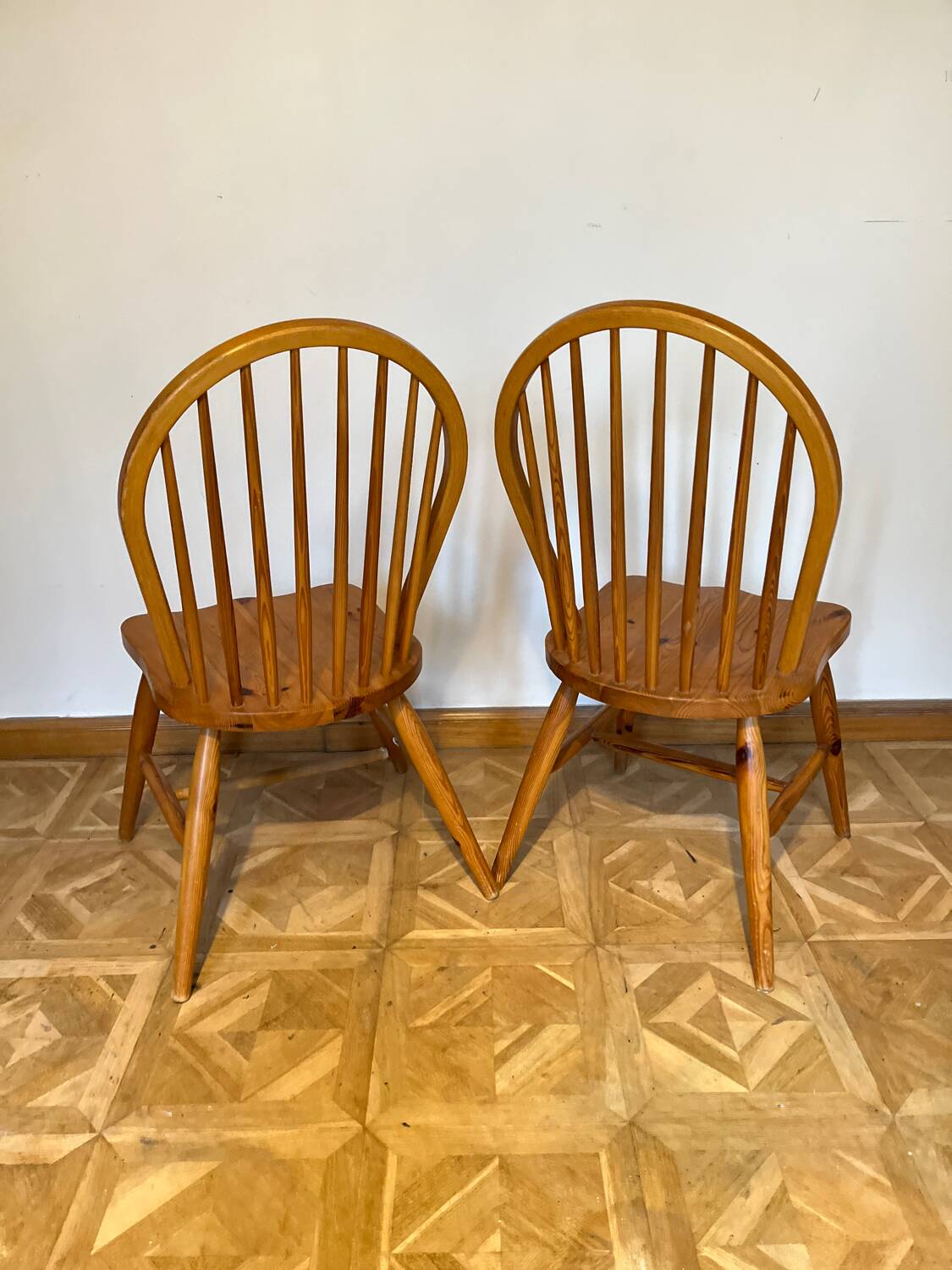 Pair of 70s pine chairs