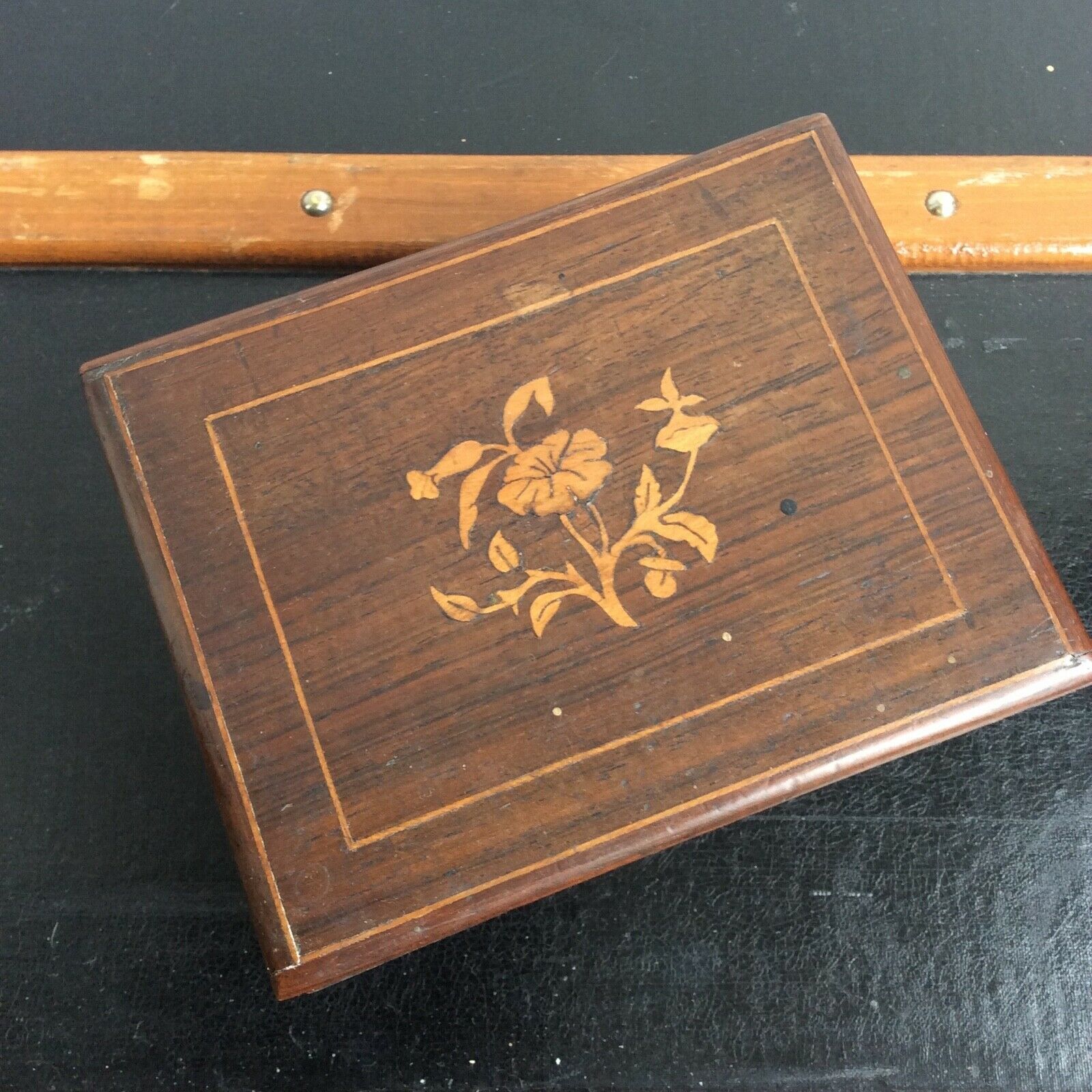 Former box box wood marquetry 19th