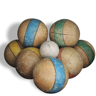 Painted wooden balls game