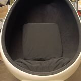 Vintage egg chair