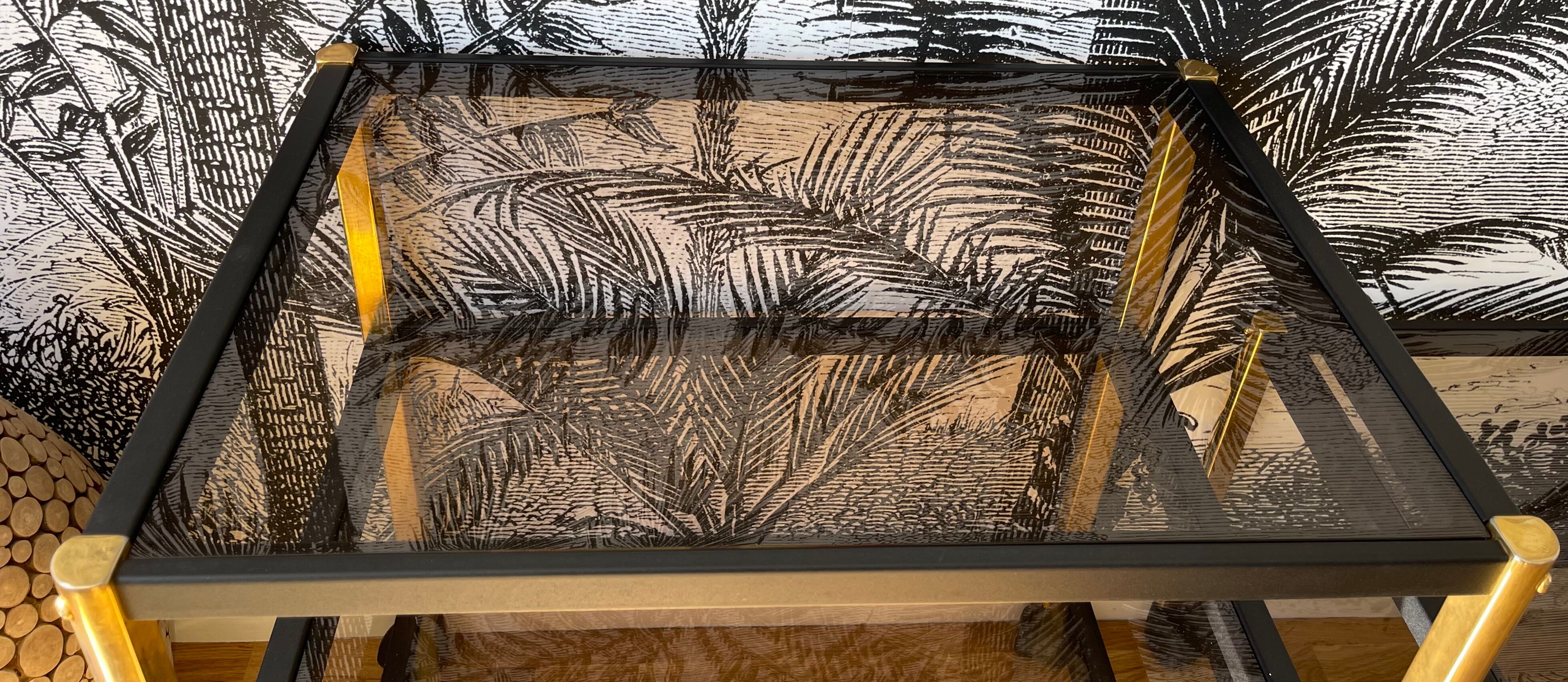 Glass and metal service 1980