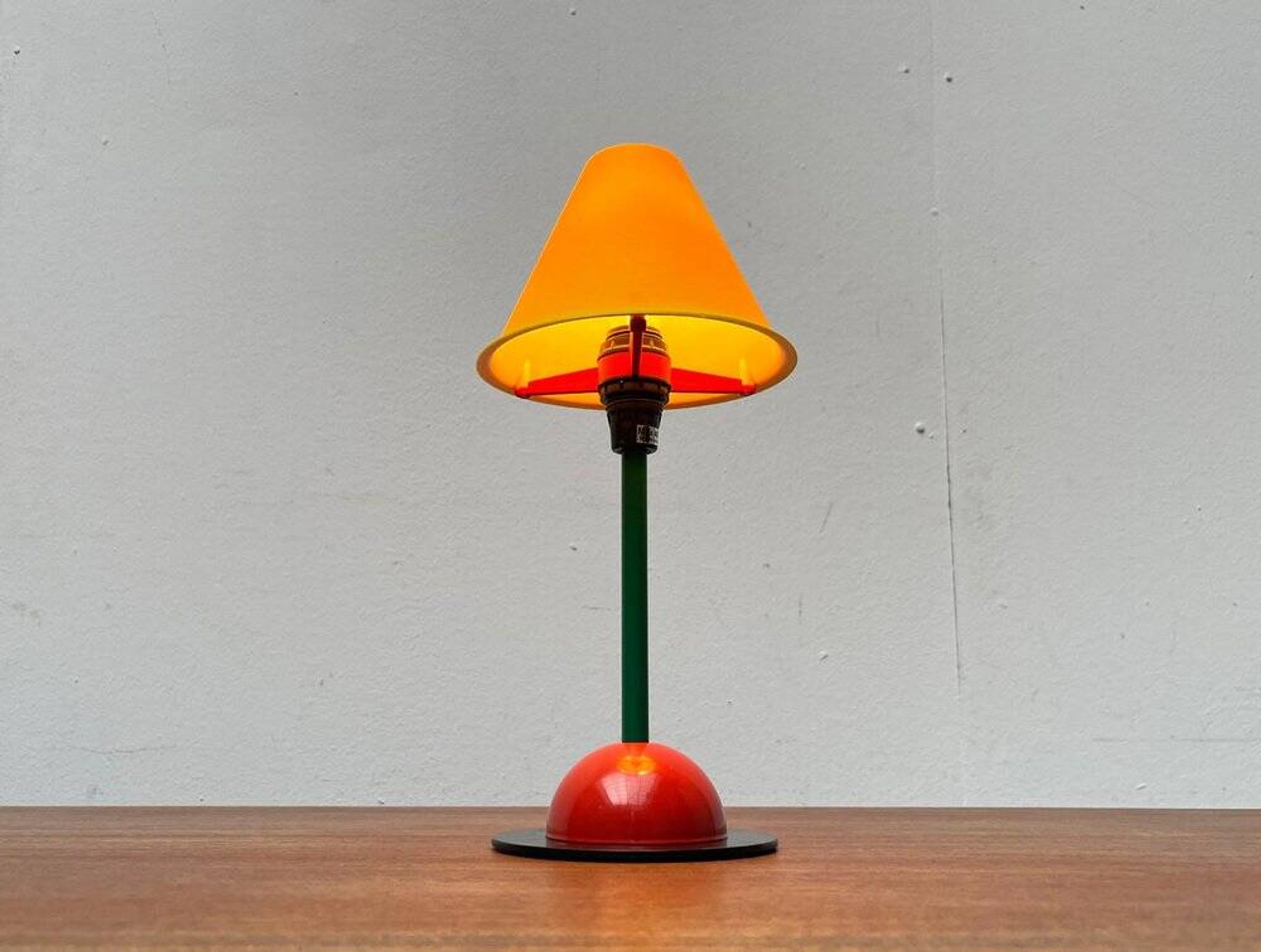 Lampe de table postmoderne d'Ikea, Italie, années 1980