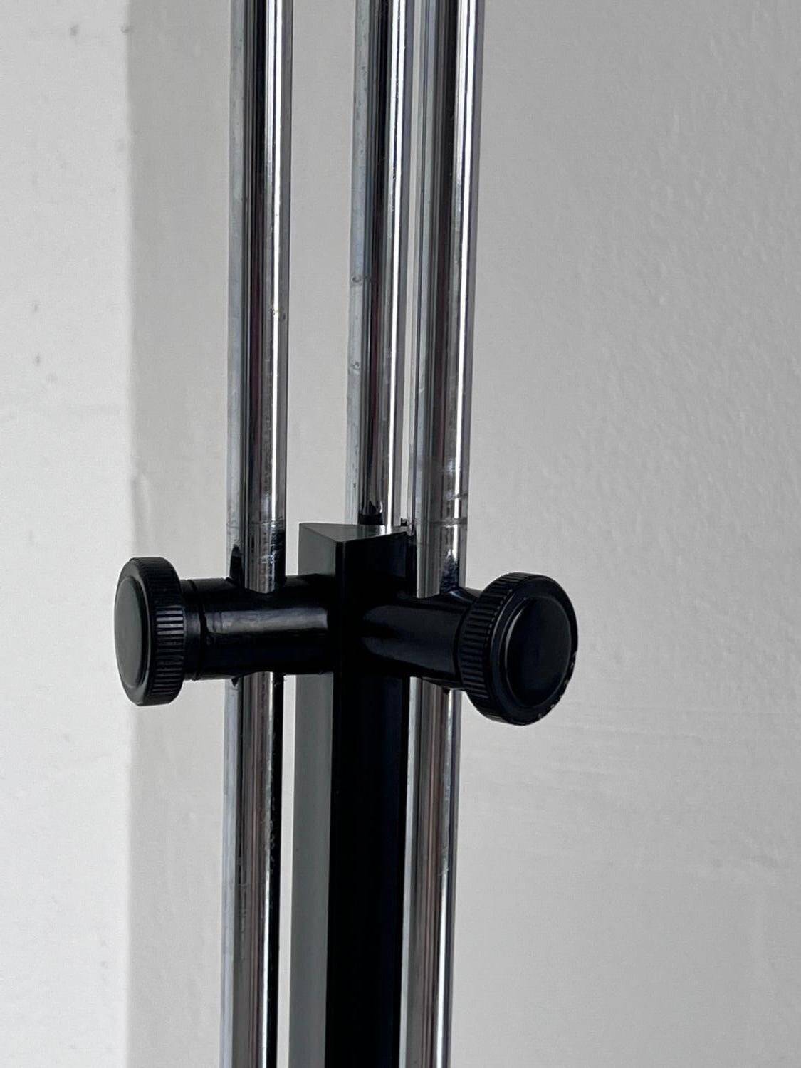 Lampadaire par Brusasco et Torletta mod P433 pour Luci Milano, modernisme italien.