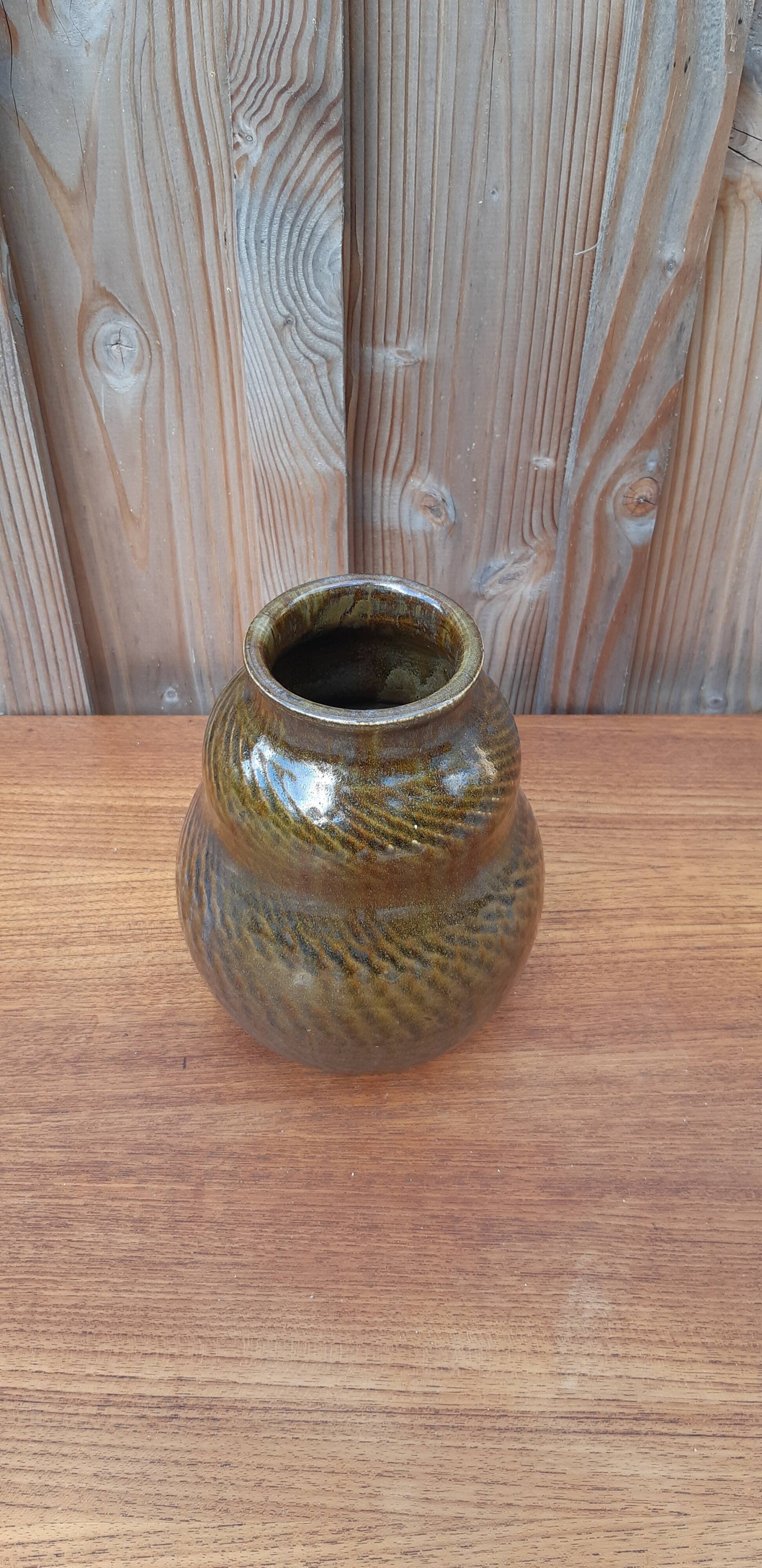 Vase en grès emaillée