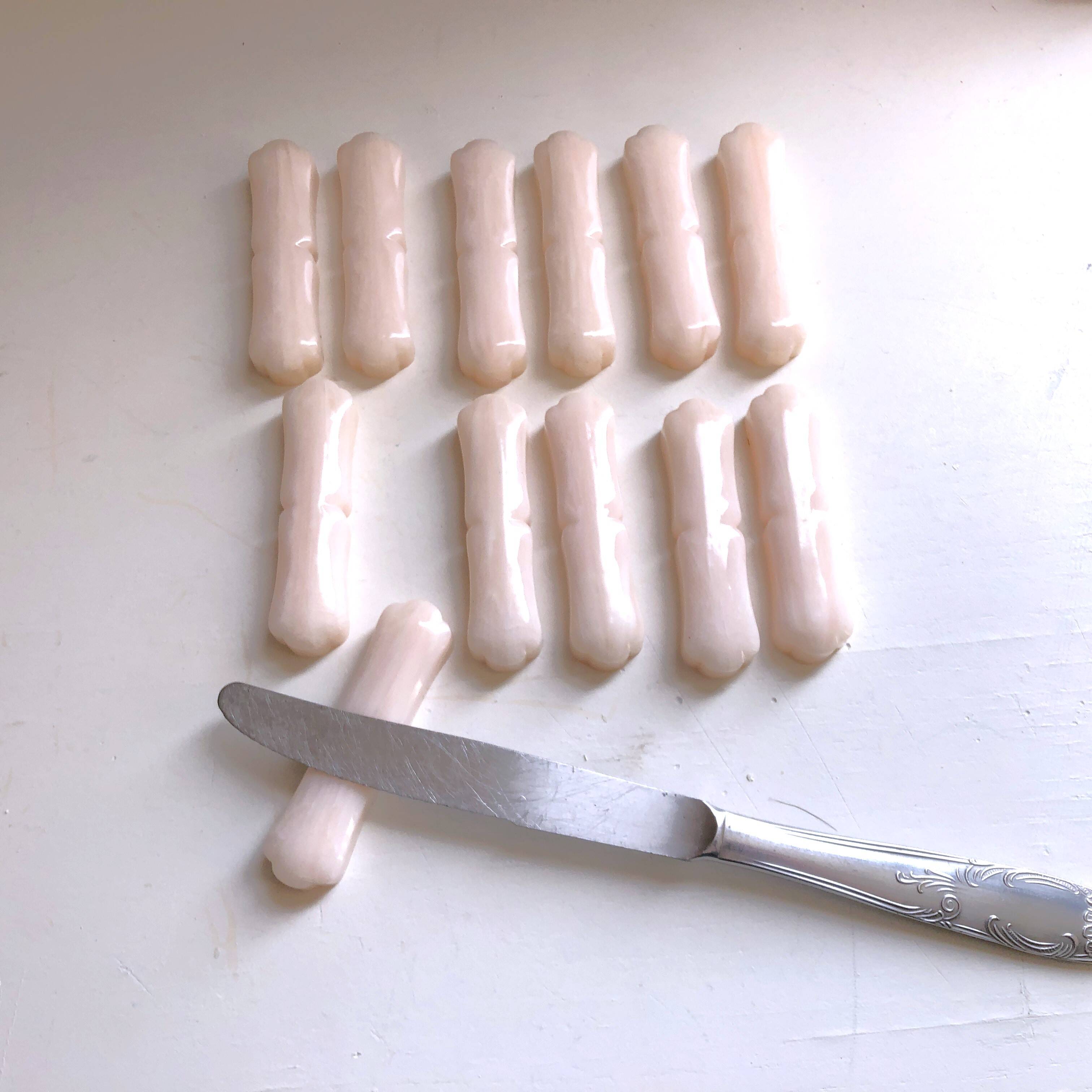 12 vintage cutlery knife holders