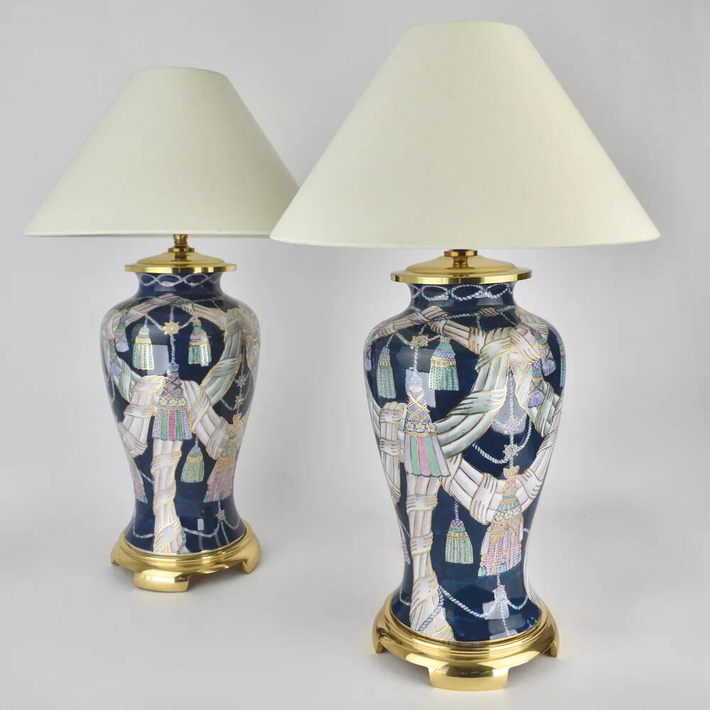 1980s set of Chinese porcelain table lamps