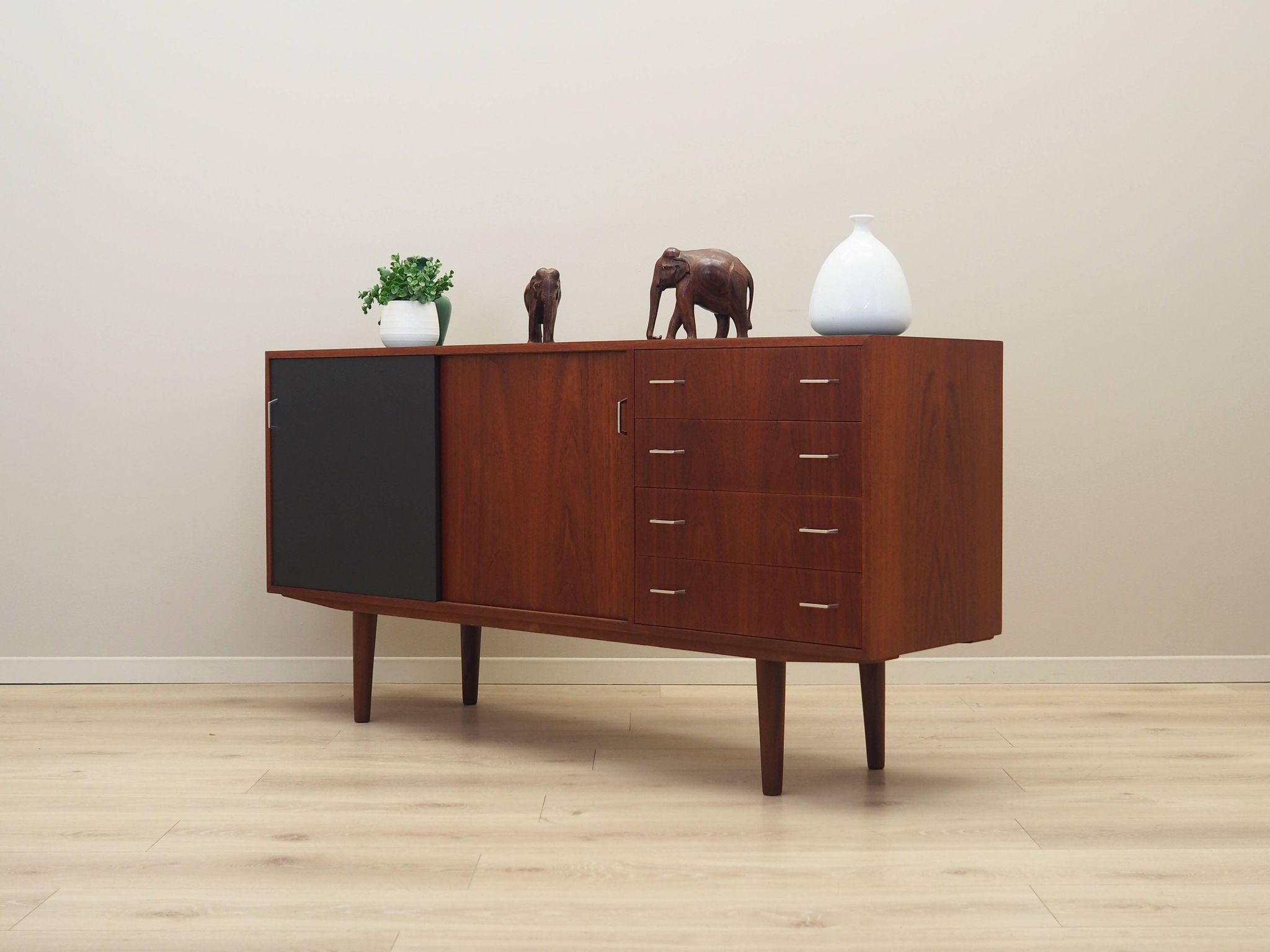 Enfilade danoise en teck, années 1960
