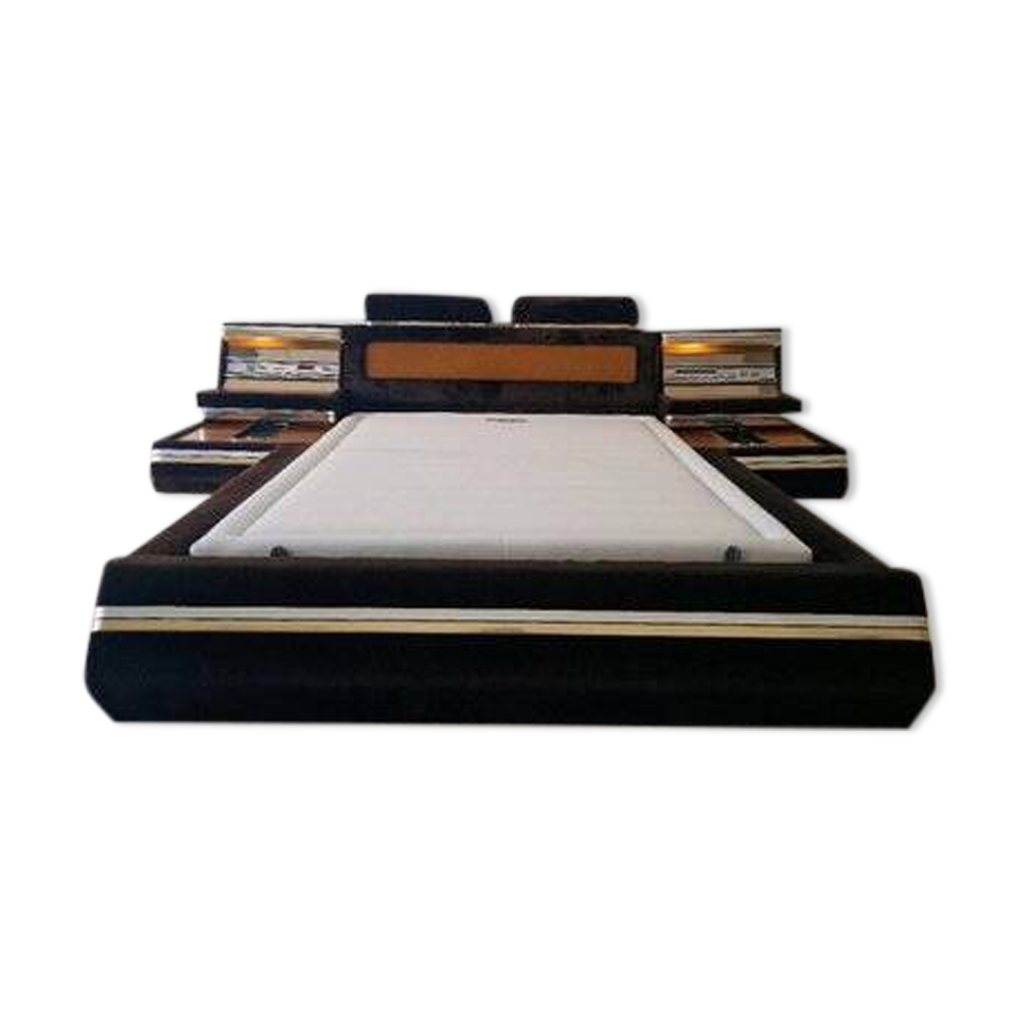 Vintage 1970s platform bed, futuristic style, Fratelli Proserpio.