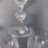 Lots of 6 crystal wine glasses chisel