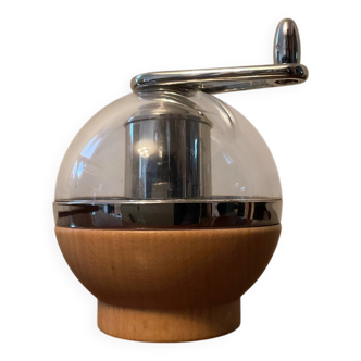 Peugeot nutmeg mill