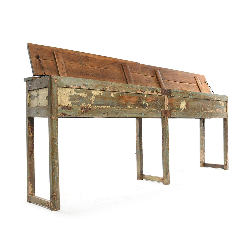 Box skated wooden table