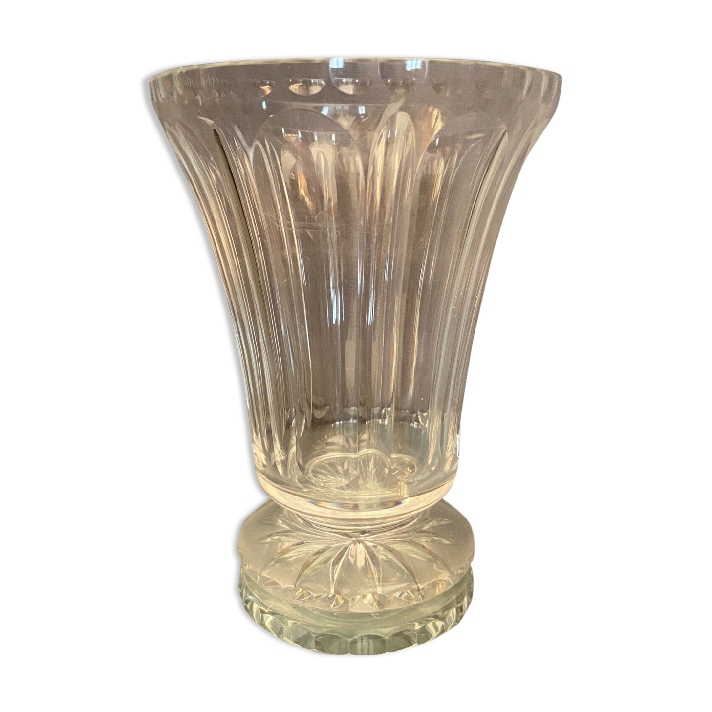 Vase on pedestal in cut crystal mid-twentieth century