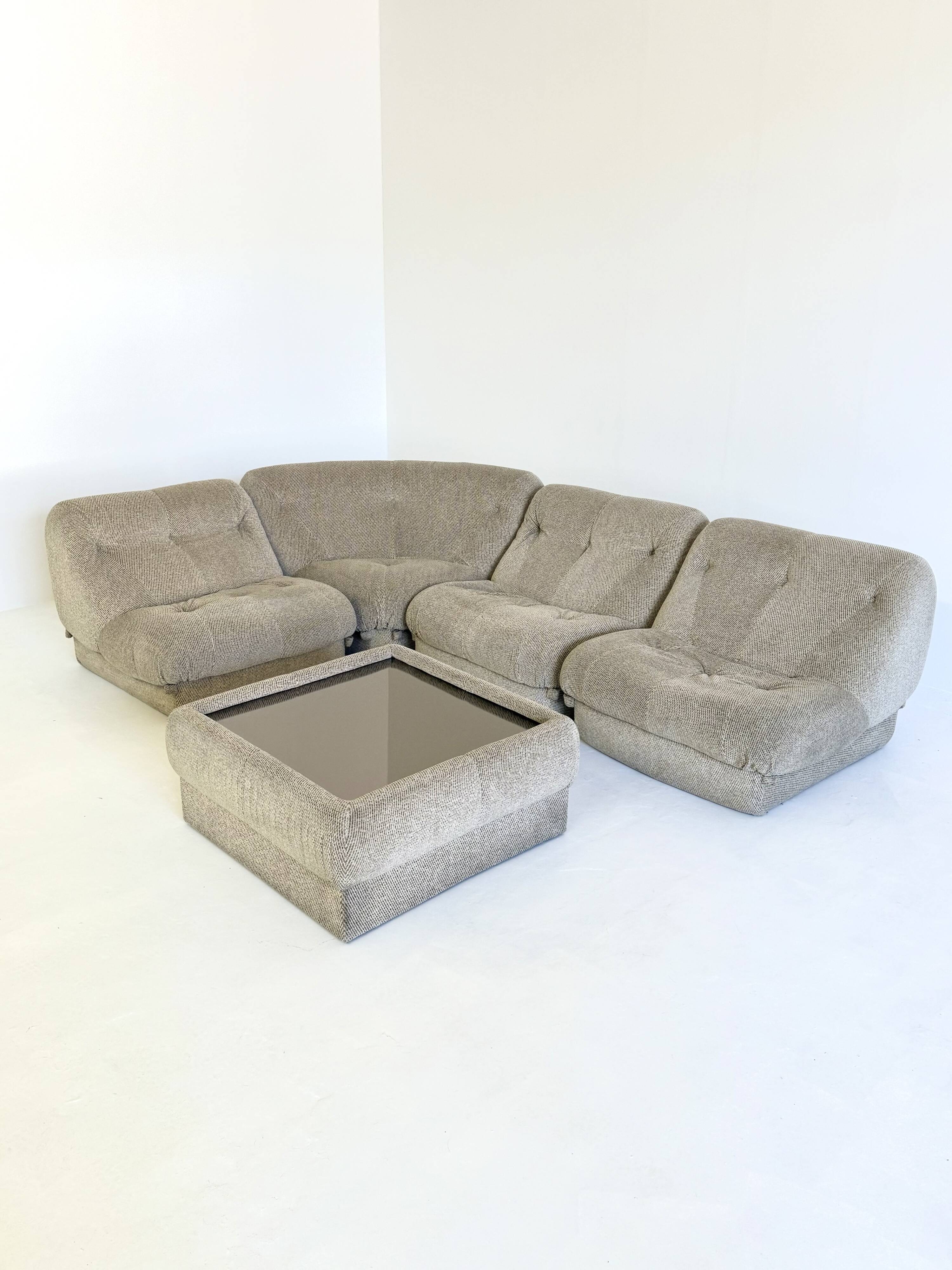 Canapé modulable Nuvolone avec table basse par Rino Maturi pour Mimo Pado