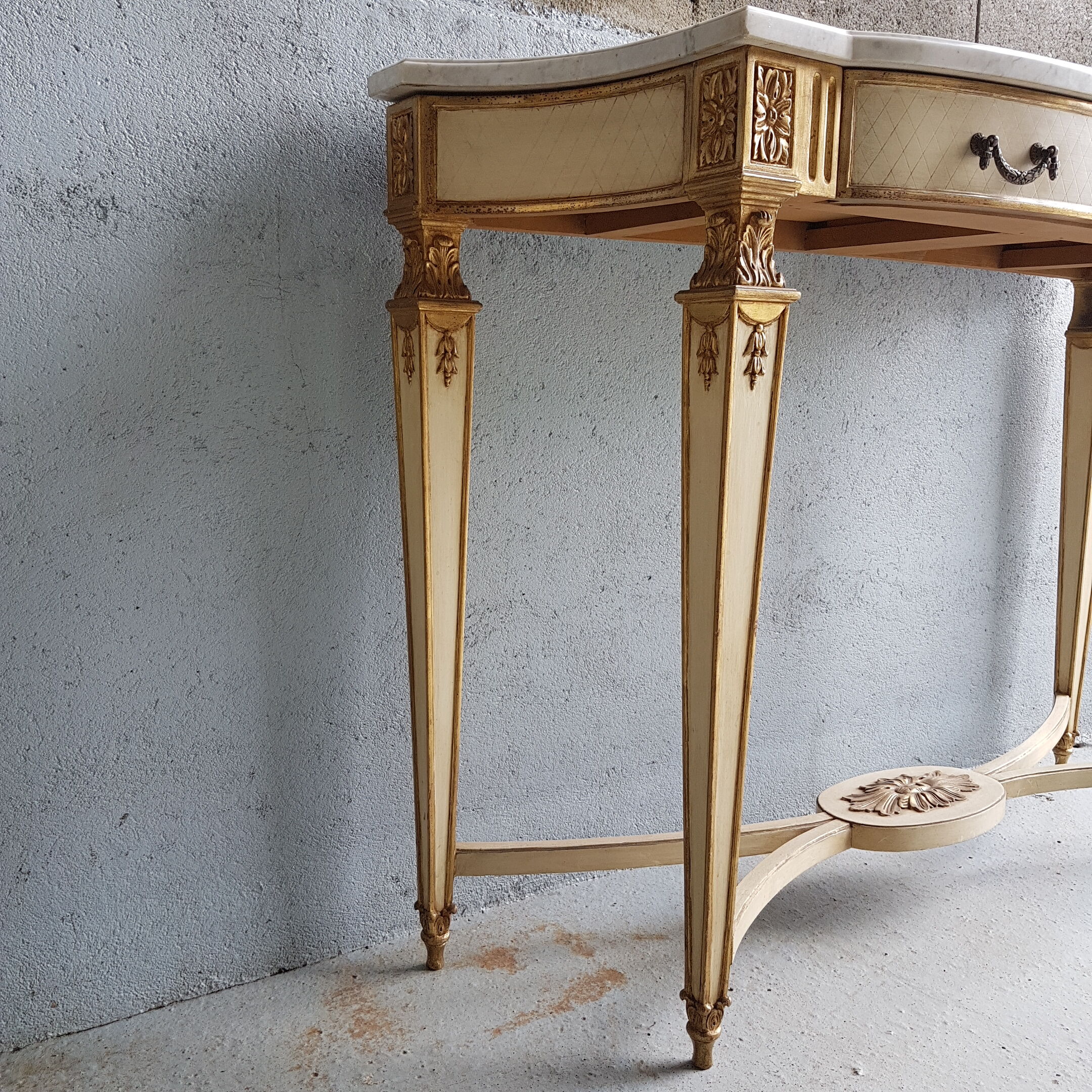 Console style Louis XVI