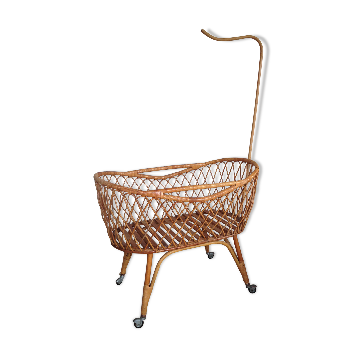 Berceau vintage en rotin