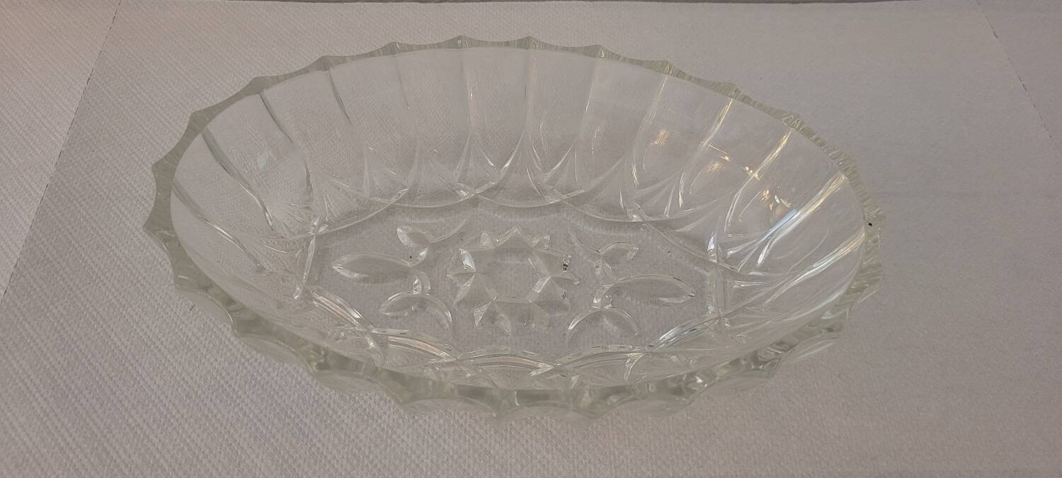 Chiseled glass pocket emptier