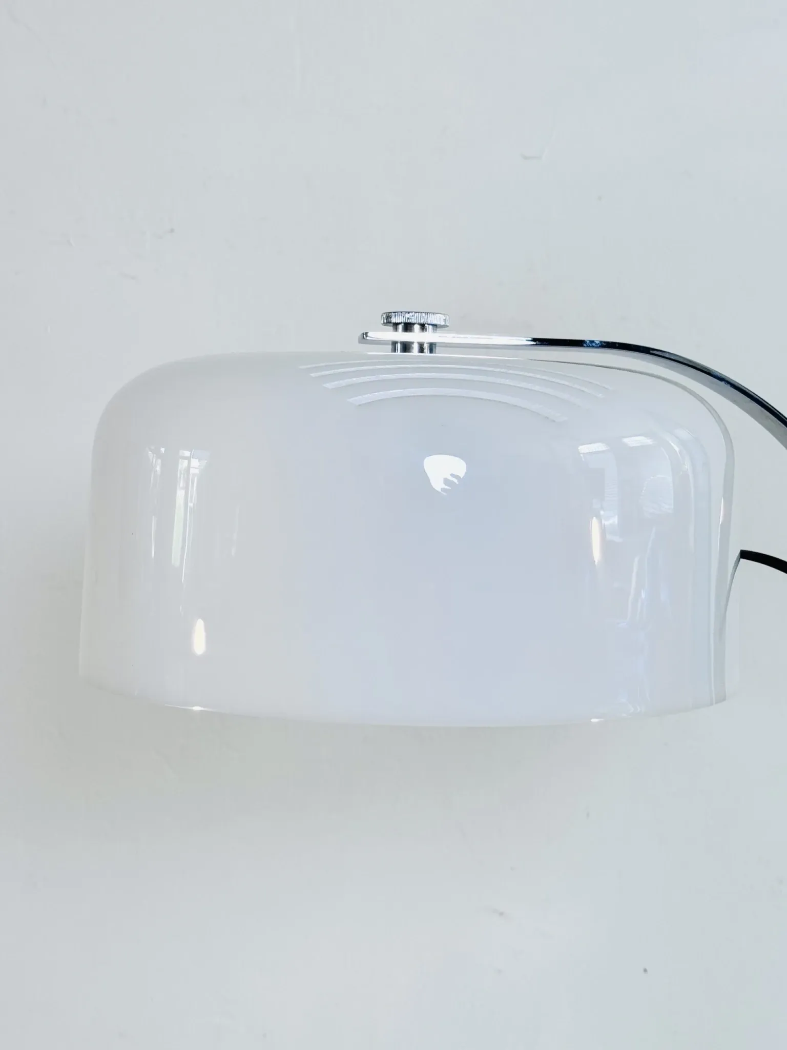 Lampe de table D-2125 Tropic par Raak Amsterdam, Pays-Bas, années 1970.