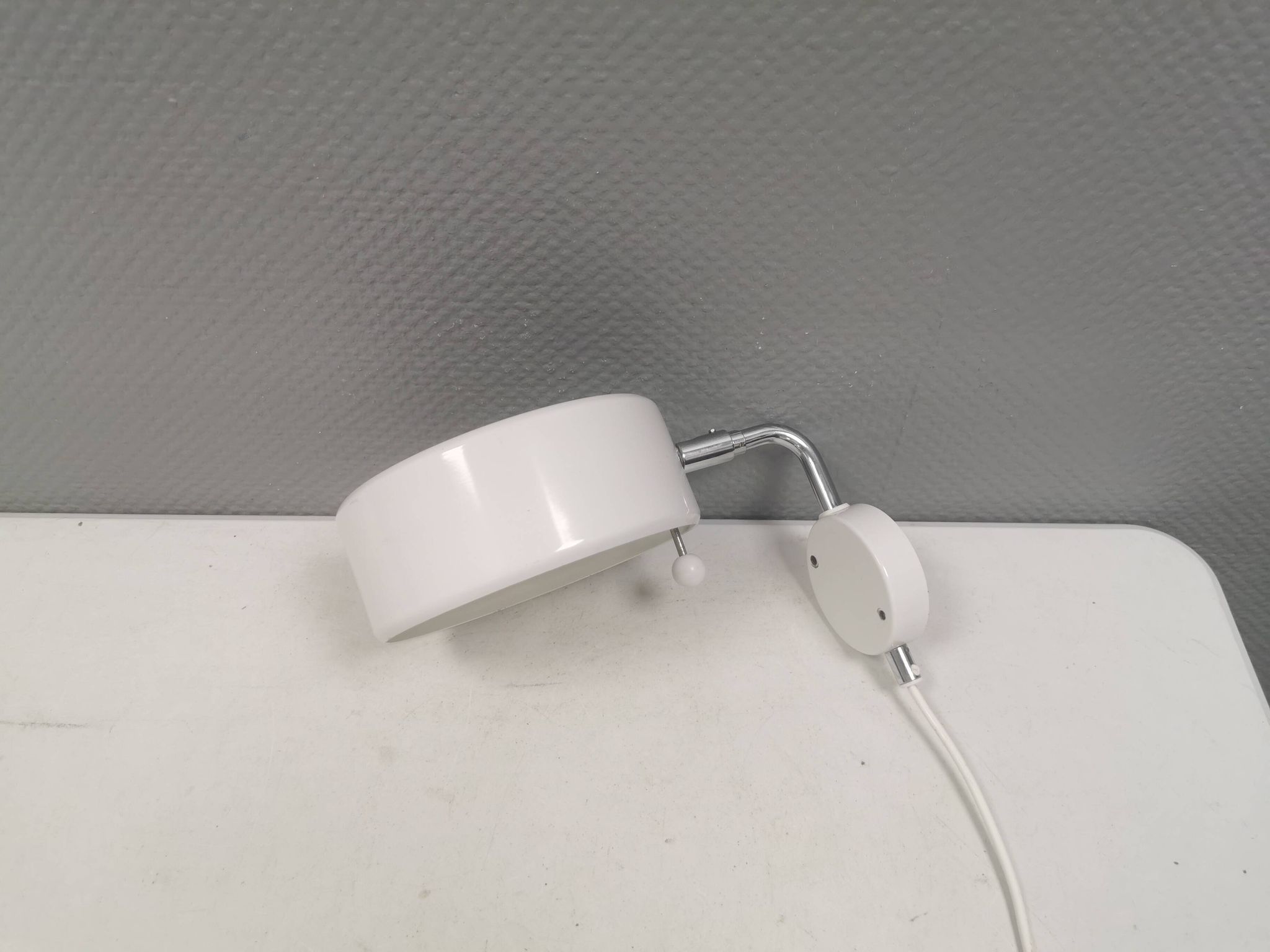 Wall lamp, by Anders Pehrsson in the 1960s for Ateljé Lyktan. Model Simris