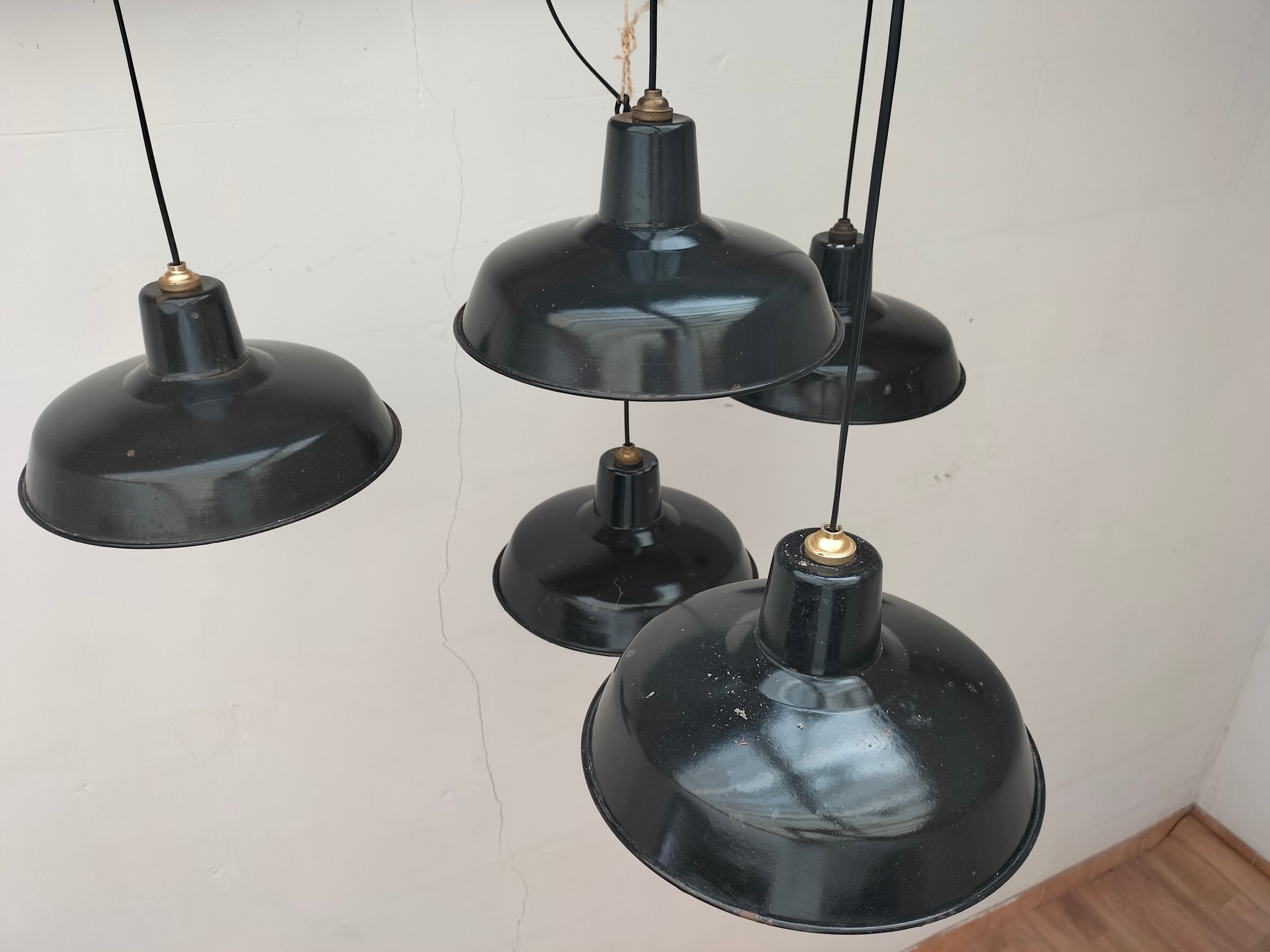 Set of 5 hanging lamps