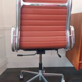 Vintage Eames EA 119 Armchair – High-End Vintage Replica – Alumi
