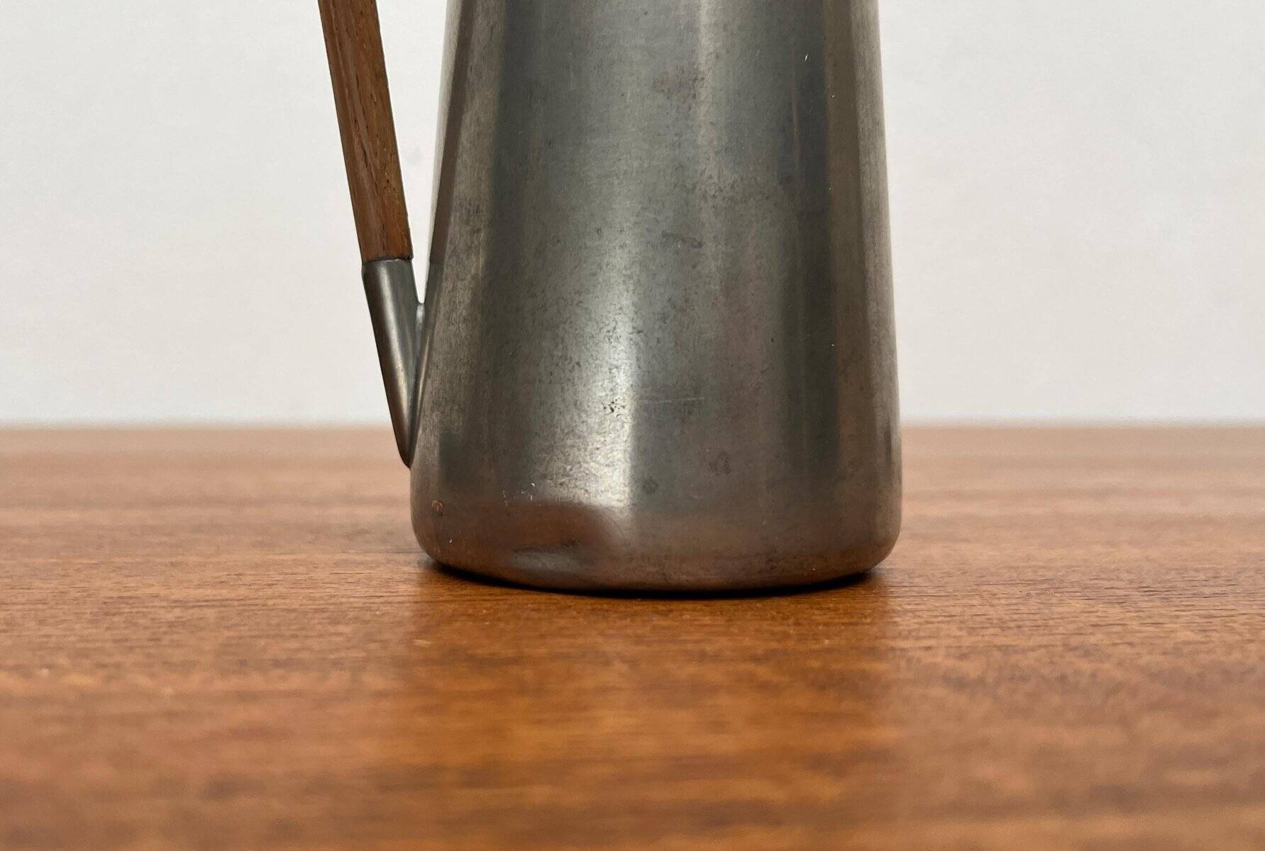 Mid-Century Pewter Carafe Vase with Teak Handle by K.M.D. Tiel Royal Holland Pewter, 1960s