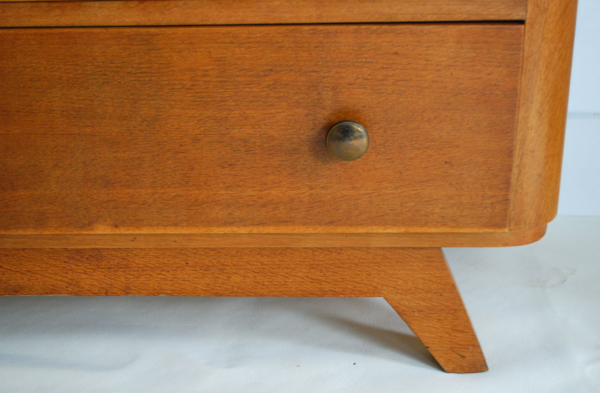 Commode vintage en bois pieds compas