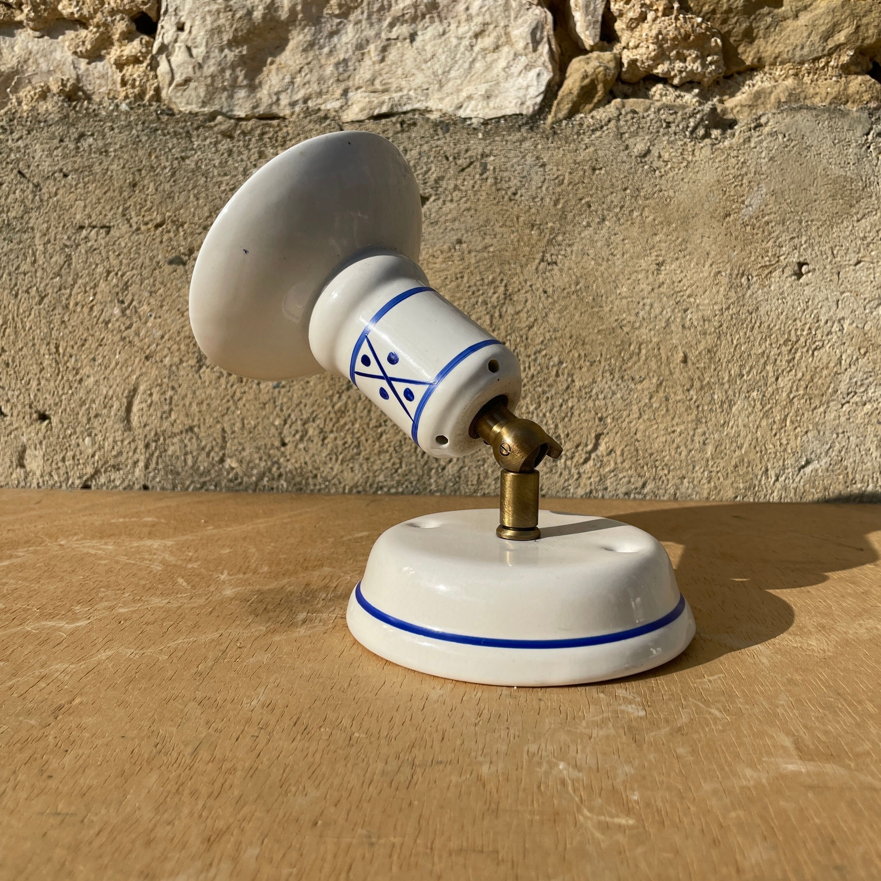 4 faience and brass ball and ball wall lamps - made in Italy